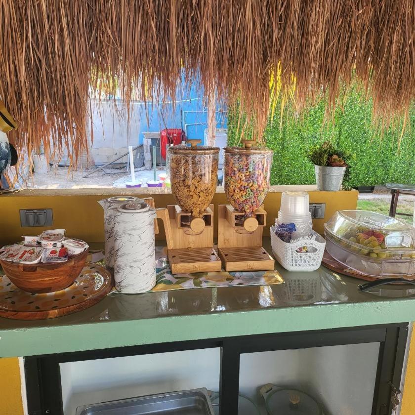 Pelican Inn At Las Dunas Chelem Zewnętrze zdjęcie